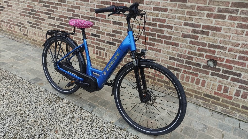 TREK ebike District + 6, Fietsen en Brommers, Ophalen, Zo goed als nieuw, 50 km per accu of meer