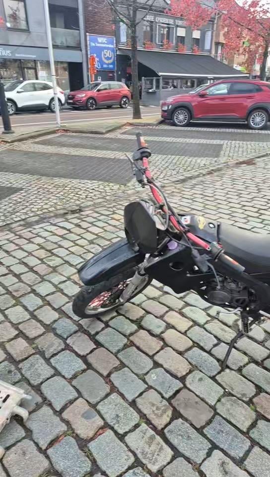Derbi project, Fietsen en Brommers, Ophalen