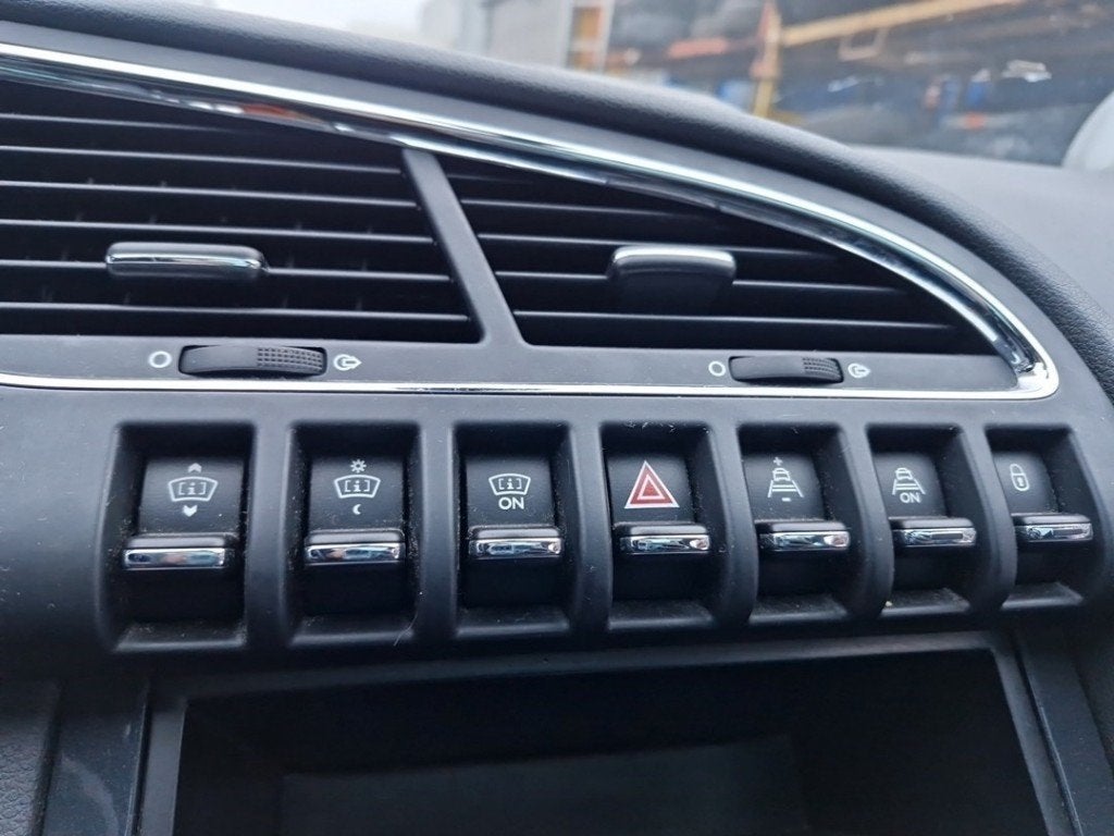 COMMUTATEUR DIVERS Peugeot 3008 I (0U / HU) (|6490W7|), Kontakt-peugeot@peugeot.com, Utilisé, Peugeot Deutschland GmbH, Bahnhofsplatz
65423  Rüsselsheim, DE