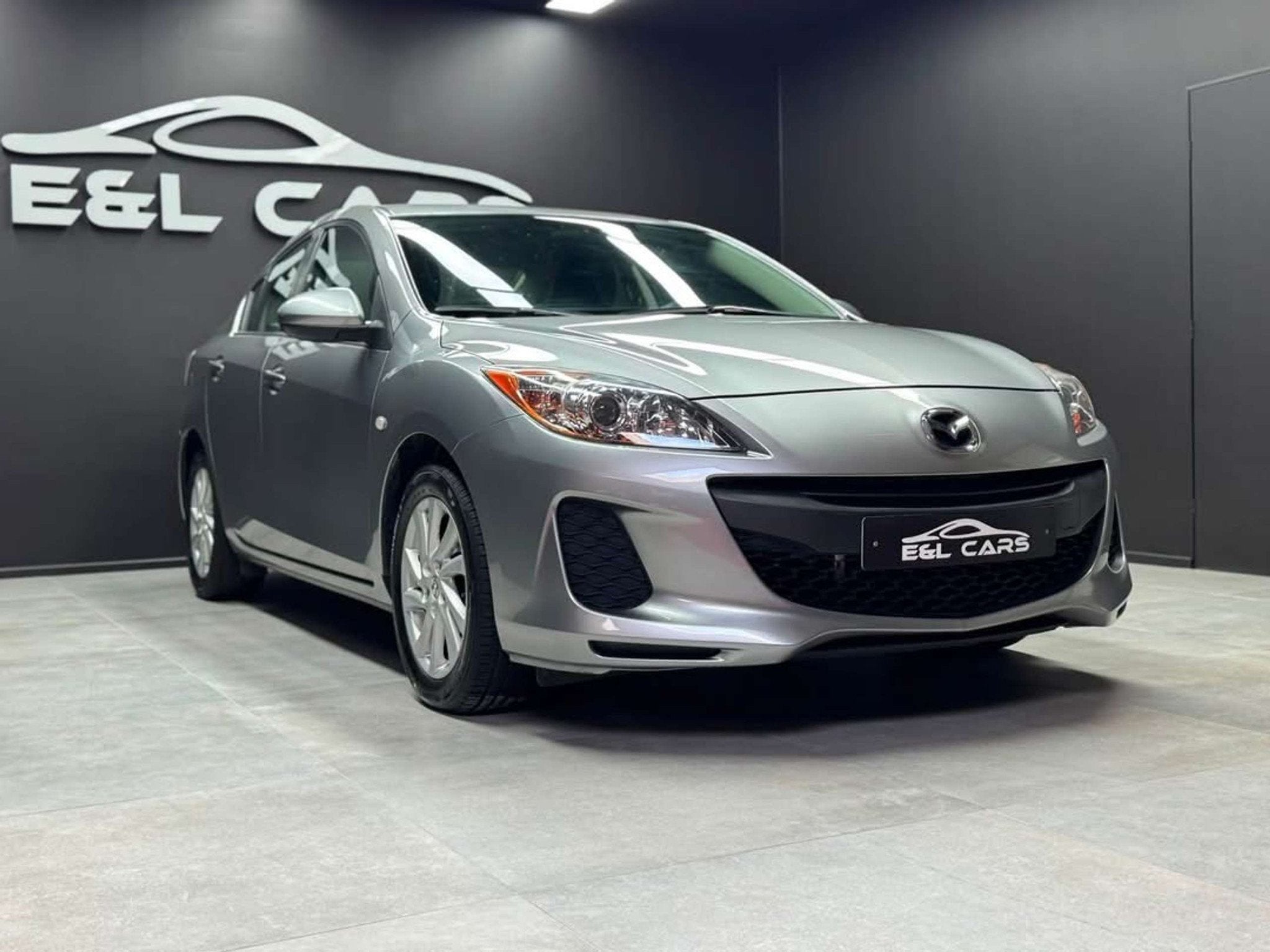 Mazda 3 Réservé, Achat, 4 portes, Entreprise, Noir