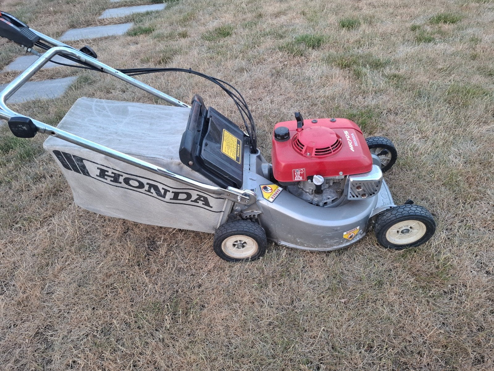 Tondeuse à gazon autotractrice Honda hr1950, Jardin & Terrasse, Tondeuses à gazon, Honda, Vitesses, Tondeuse rotative, 40 à 49 cm