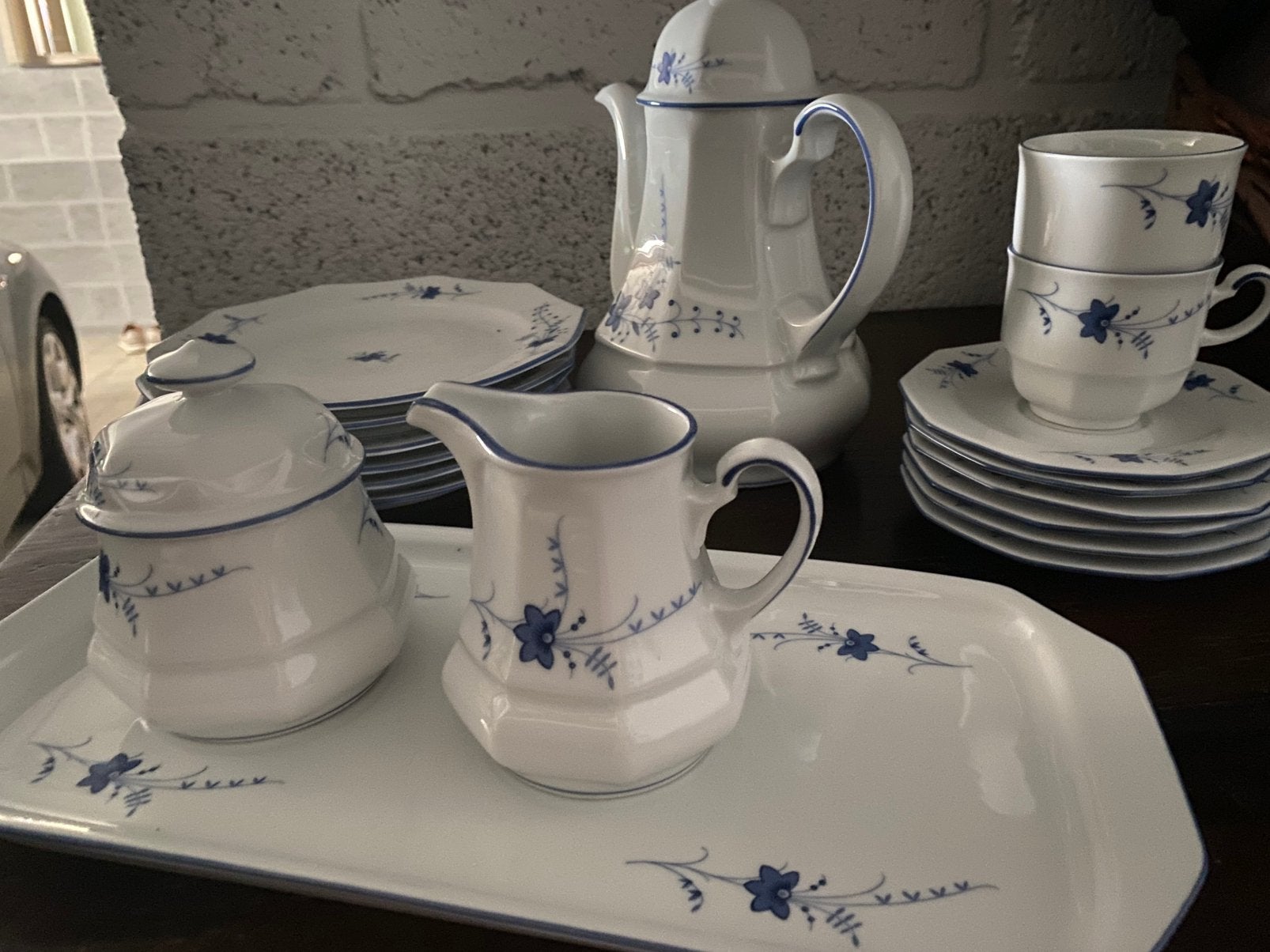 Koffieservies, Ophalen