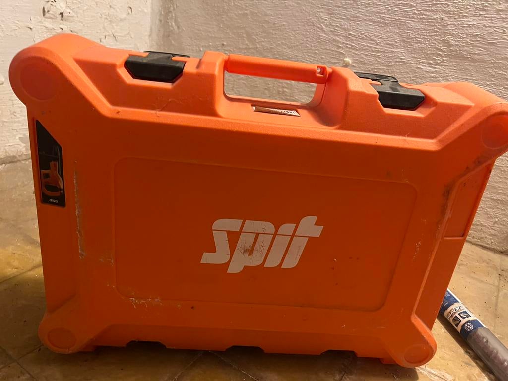Spit boor/klophamer, Ophalen, Gebruikt