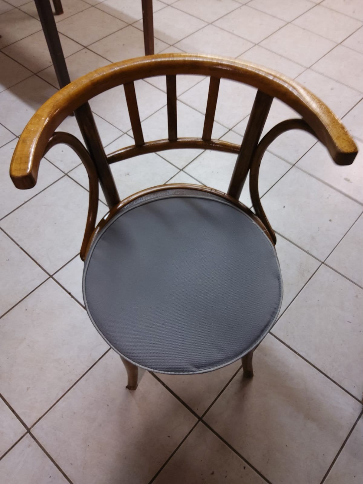 Thonet stoel ?, Enlèvement