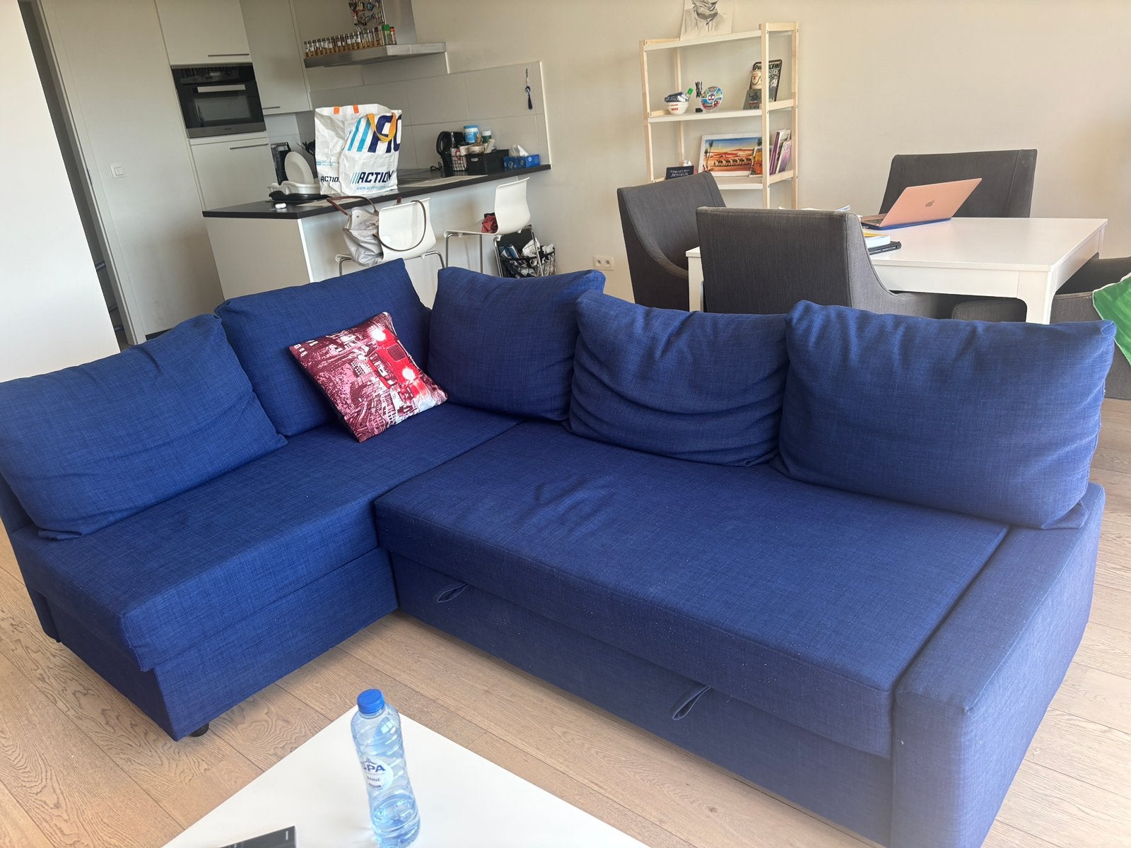 IKEA slaapbank, Ophalen, Zo goed als nieuw, Vierpersoons of meer