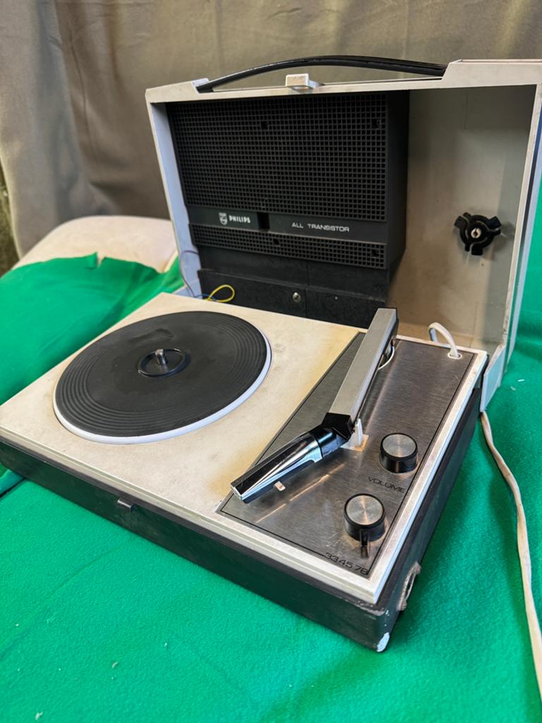 Ancien tourne disque philips a transistor, Enlèvement, Comme neuf, Philips