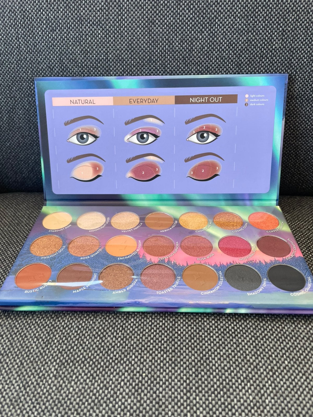 Palette à  paupières neuve, Neuf, Maquillage, Autres couleurs, Enlèvement