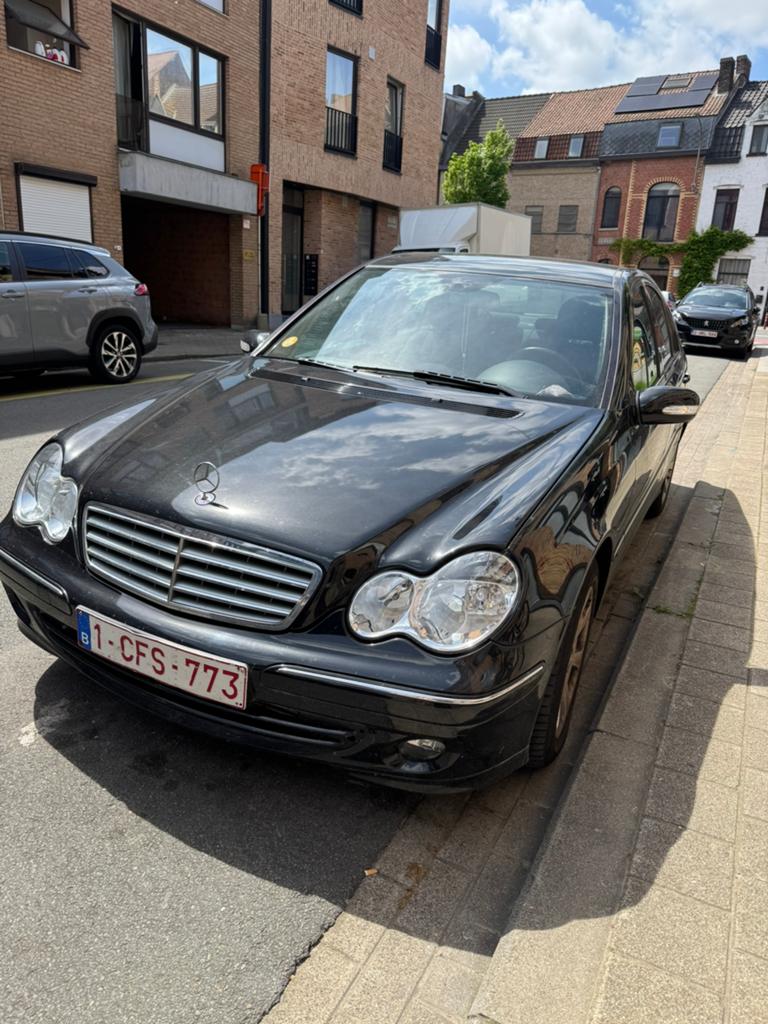 Merdeces-benz 220 CDI, Auto's, Mercedes-Benz, Automaat, 4 deurs, Zwart, Diesel