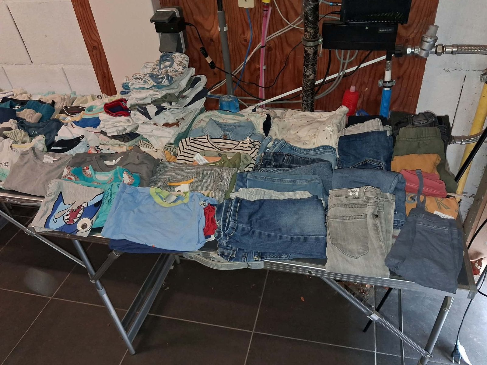 Te Koop: Jongens Kleren, Ophalen, Zo goed als nieuw
