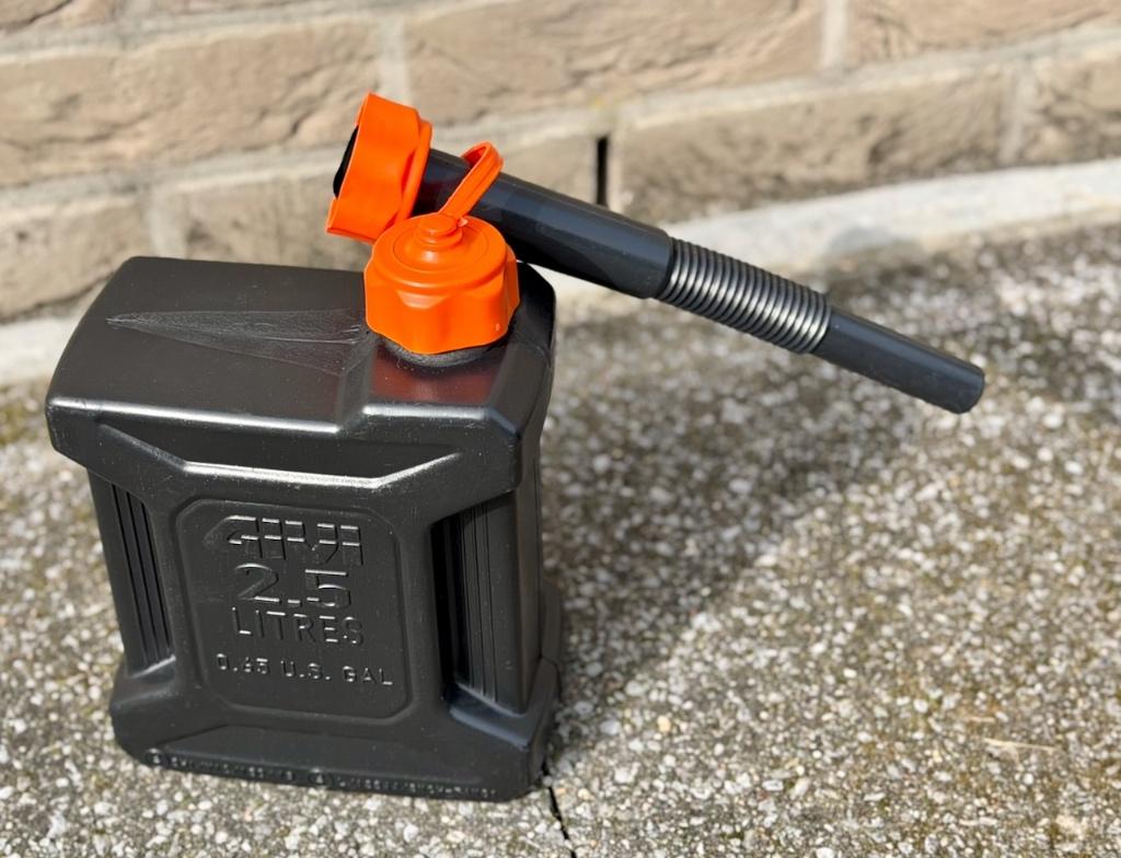 GIVI (2,5L) & Standaard (10L) - Jerrycans / Brandstoftanks, Motoren, Accessoires | Onderhoudsmiddelen, Ophalen