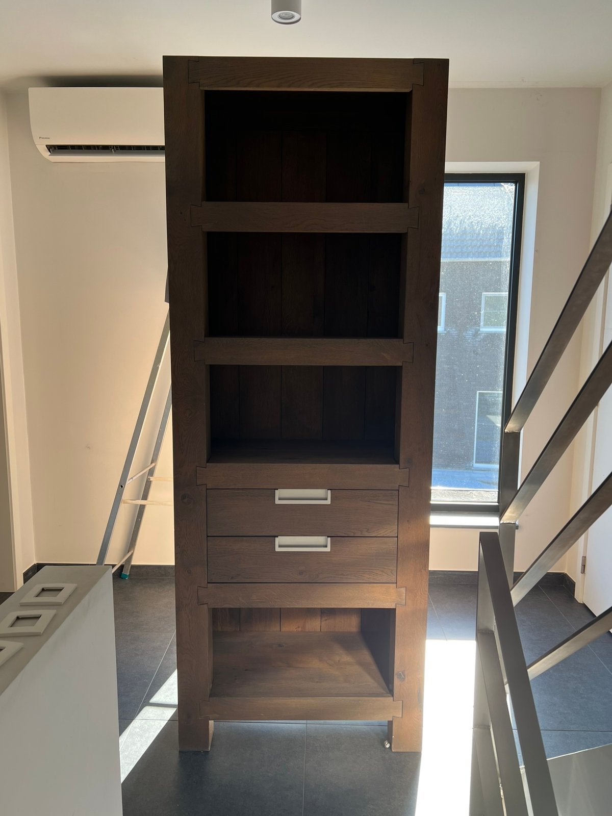 Boekenkast in massief eik, Ophalen, Gebruikt