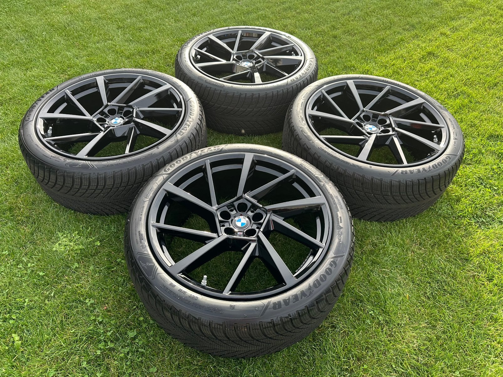 Origineel BMW iX3 NA5 21 inch winterset Styling 1050 M 1050M, Auto-onderdelen, Ophalen, Gebruikt, 255 mm, Banden en Velgen