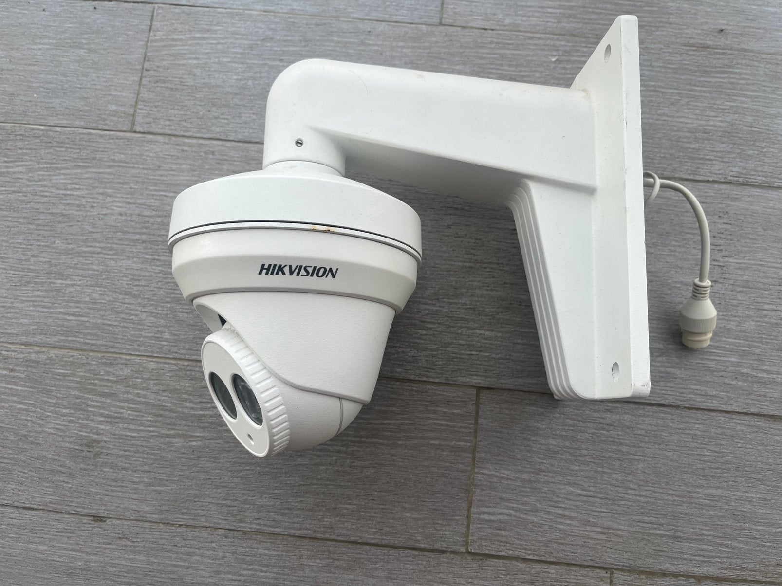 Hikvision camera op steun, Audio, Tv en Foto, Videobewaking, Ophalen, Zo goed als nieuw