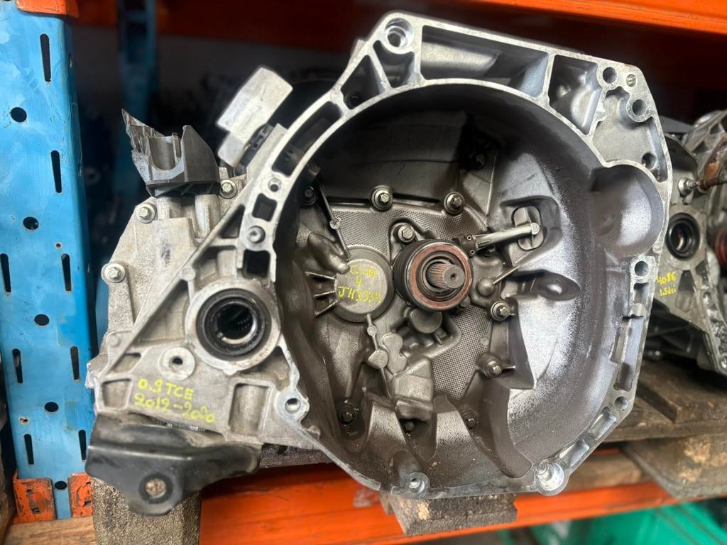 VERSNELLINGSBAK RENAULT CLIO 4 0.9 ENERGY TCE *JH3334, Ophalen, Renault