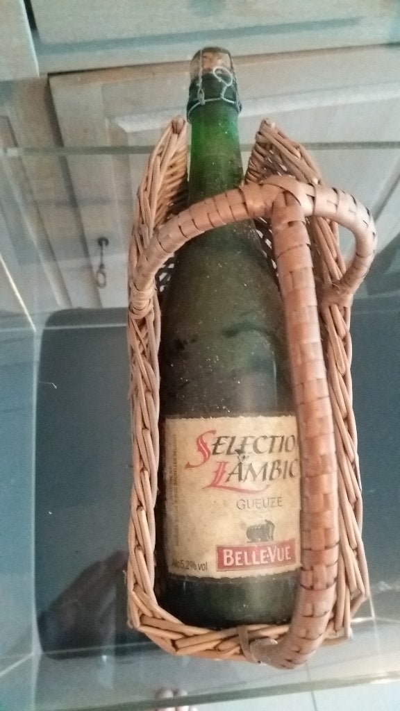 geuze lambic selection met schenkmand, Ophalen