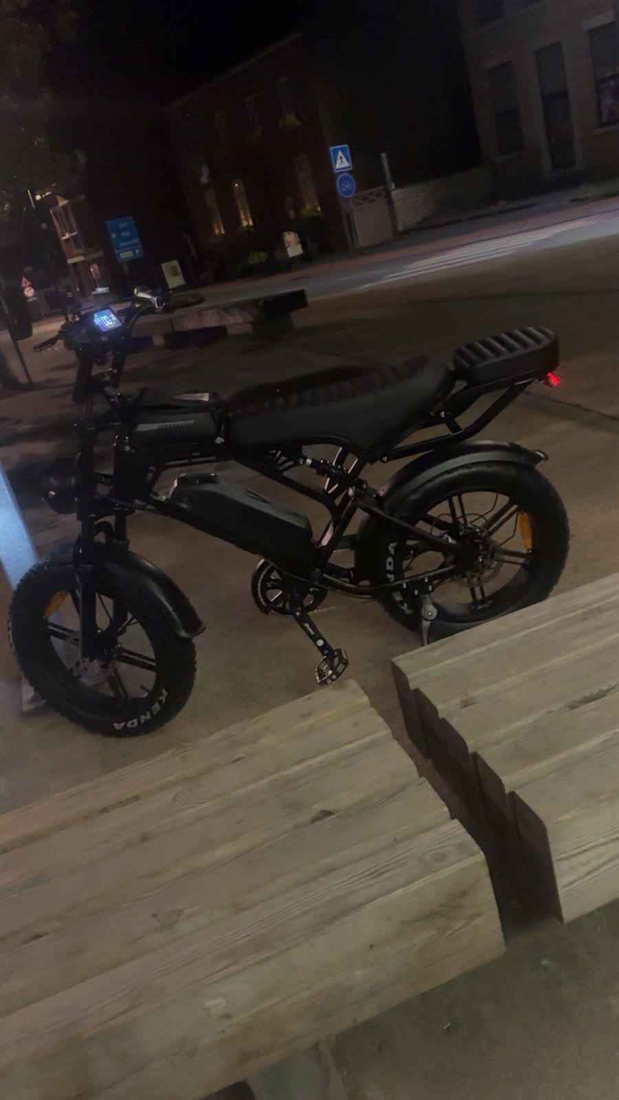 V20pro, Fietsen en Brommers, Ophalen, Zo goed als nieuw