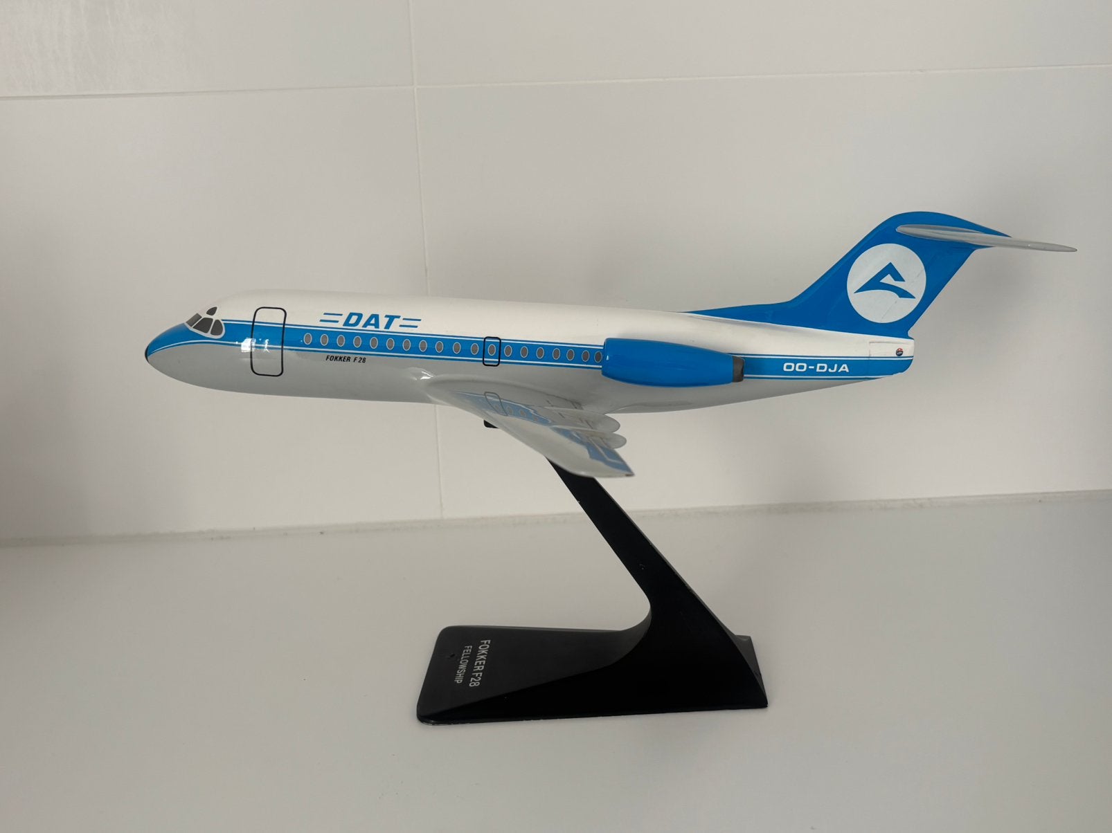 Verkuyl Delta Air Transport Fokker F28 1/72, Collections, Aviation, Enlèvement ou Envoi, Comme neuf