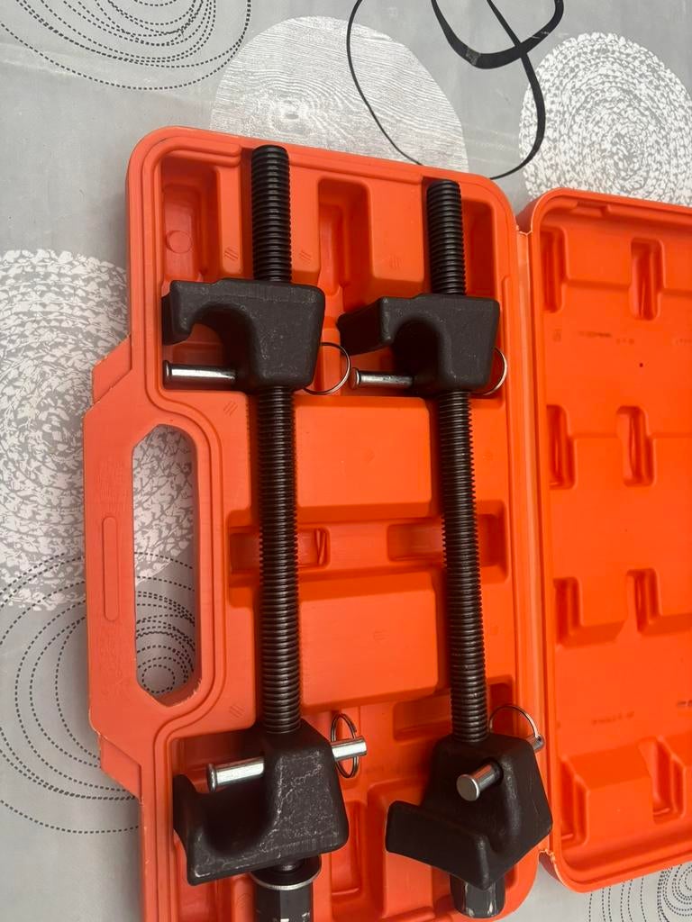 Veer spanners, Auto-onderdelen, Ophalen