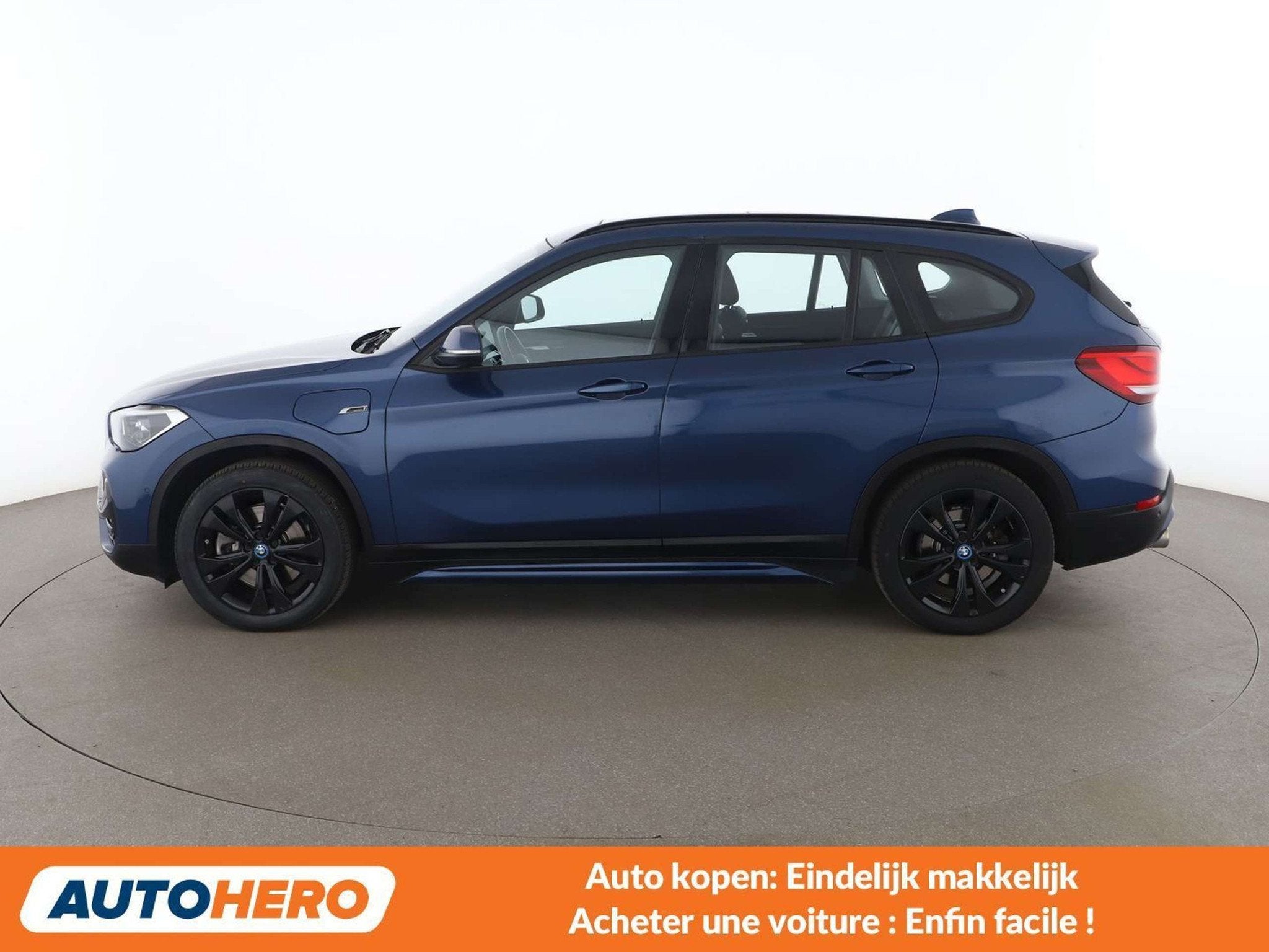 BMW X1 xDrive 25e Sport Line (bj 2021, automaat), https://public.car-pass.be/vhr/f6c3d0ab-9ec9-478c-aaf4-50eb54f87ea3, Blauw, 1820 kg