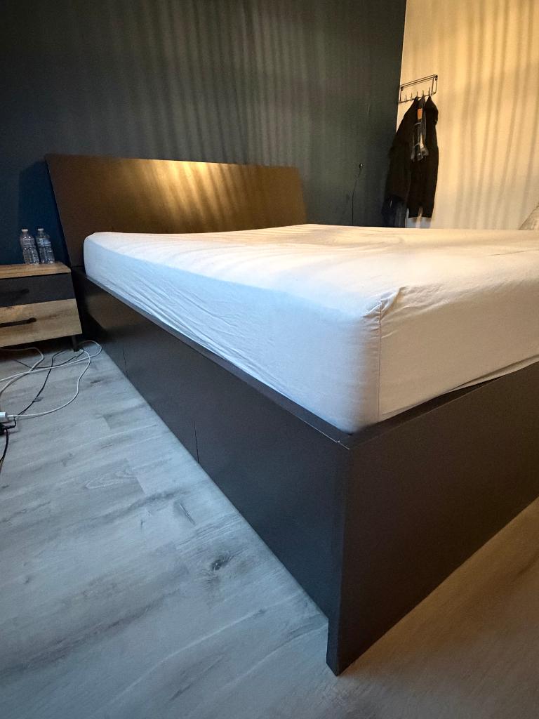 Bed 200x160 met opbergruimte, Huis en Inrichting, Ophalen, Gebruikt, Zwart, Tweepersoons