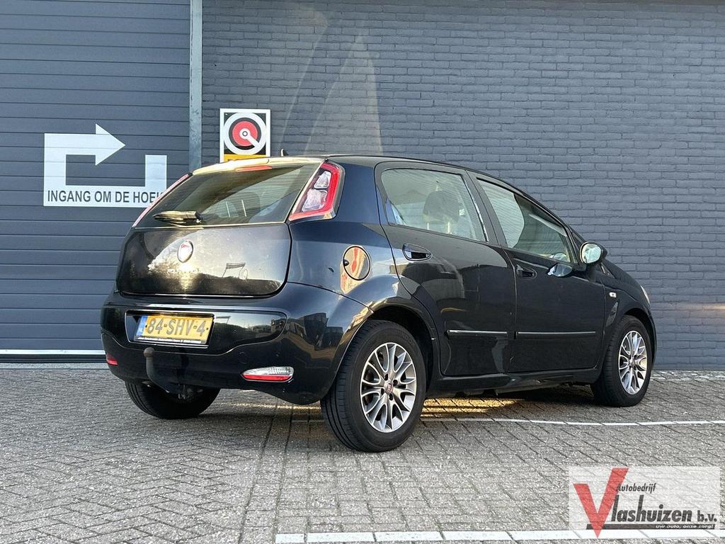 Fiat Punto Evo 1.3 M-Jet Mylife | Airco | Cruise | Trekhaak, Auto's, Fiat, Zwart, Zwart, Bedrijf, Te koop