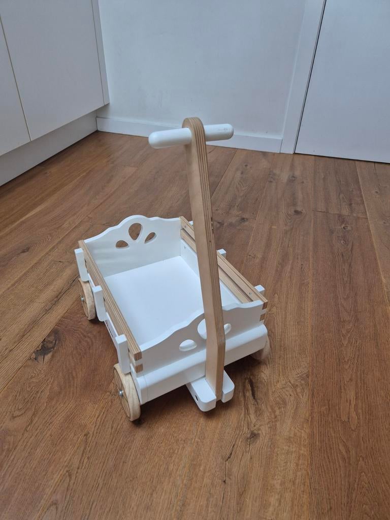 Chariot en bois « le toy van ». En parfait état., Enlèvement
