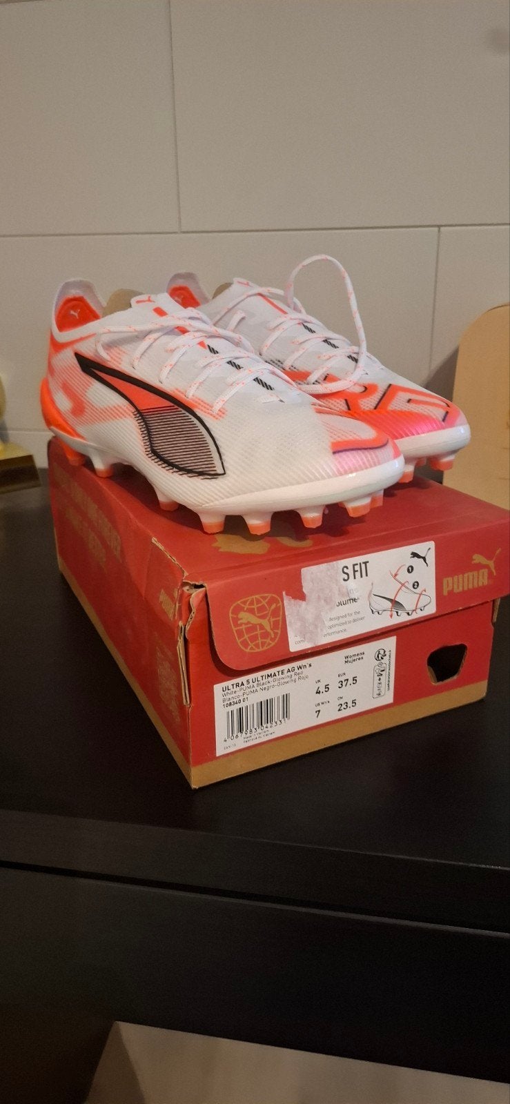 Puma voetbalschoenen maat 37,5, Sport en Fitness, Voetbal, Ophalen