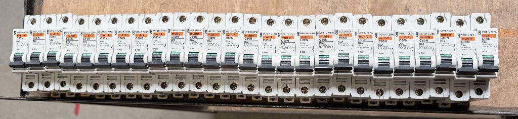 Lot automaten 1P 2A D, Ophalen, Nieuw, Schneider Electric, Installatieautomaat