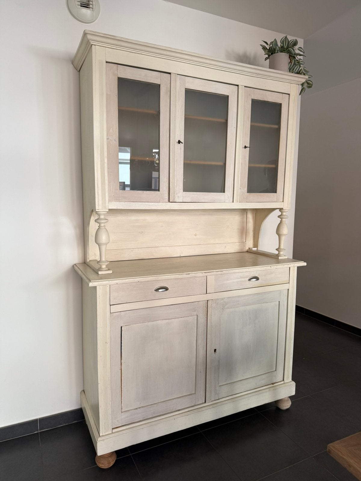 Houten witte buffetkast (in 2 delen), Huis en Inrichting, Ophalen, Gebruikt, 100 tot 150 cm, 200 cm of meer