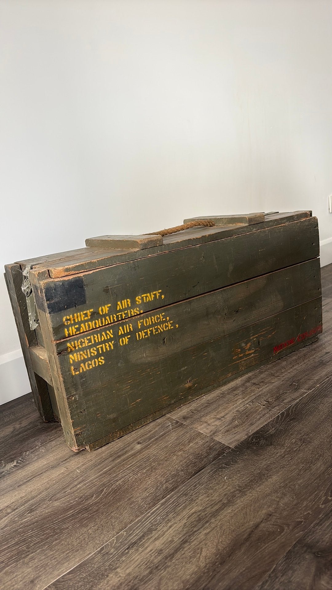Coffre militaire en bois, 50 à 100 cm, Enlèvement, Utilisé, 50 à 75 cm