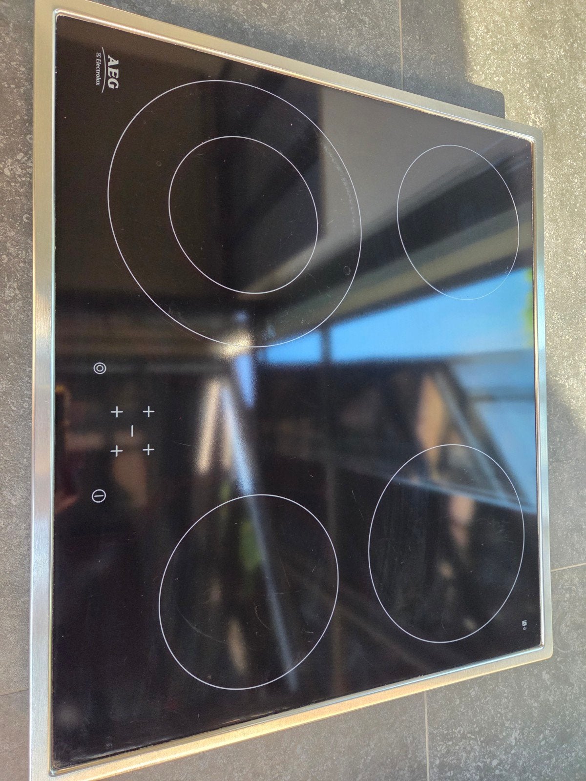 AEG Vitrokeramische kookplaat, Electroménager, Tables de cuisson, 4 zones de cuisson, Enlèvement, Utilisé, Encastré