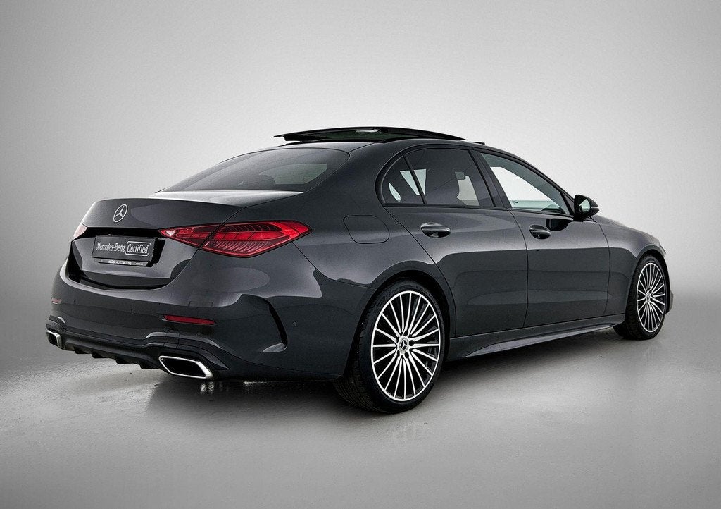 Mercedes-Benz C-Klasse 180 Berline AMG Line | Panoramisch Da, Auto's, Automaat, 4 deurs, Zwart, 4 cilinders