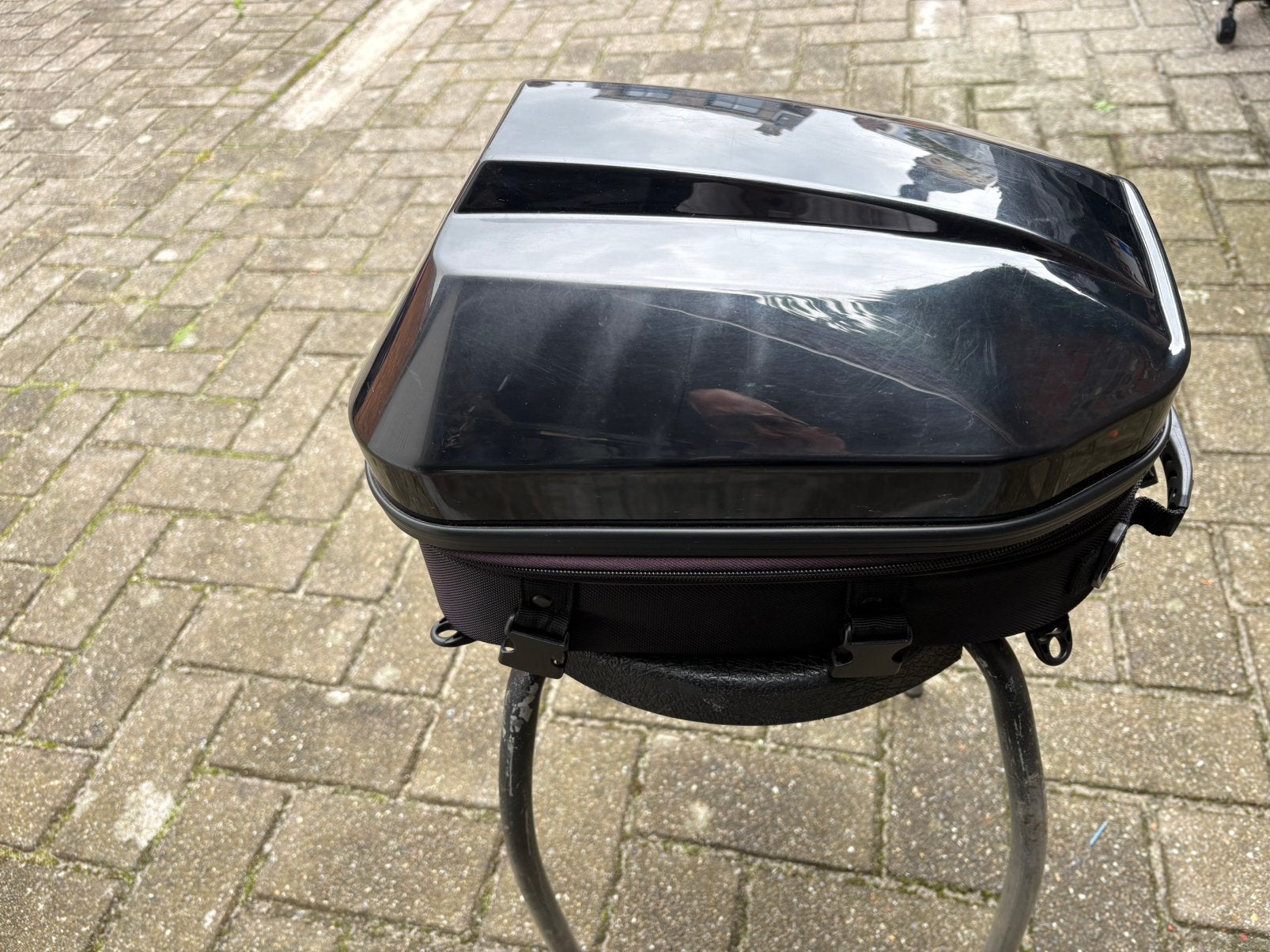 Koffer of tank of rugzak, Ophalen, Zo goed als nieuw