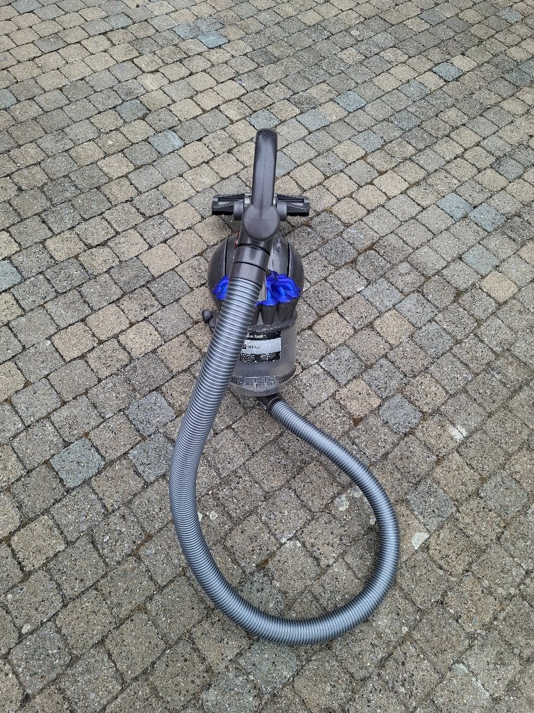 Aspirateur Dyson DC37 (nettoyé et désinfecté), Electroménager, Aspirateur traîneau, Accessoires inclus, Enlèvement, Dyson