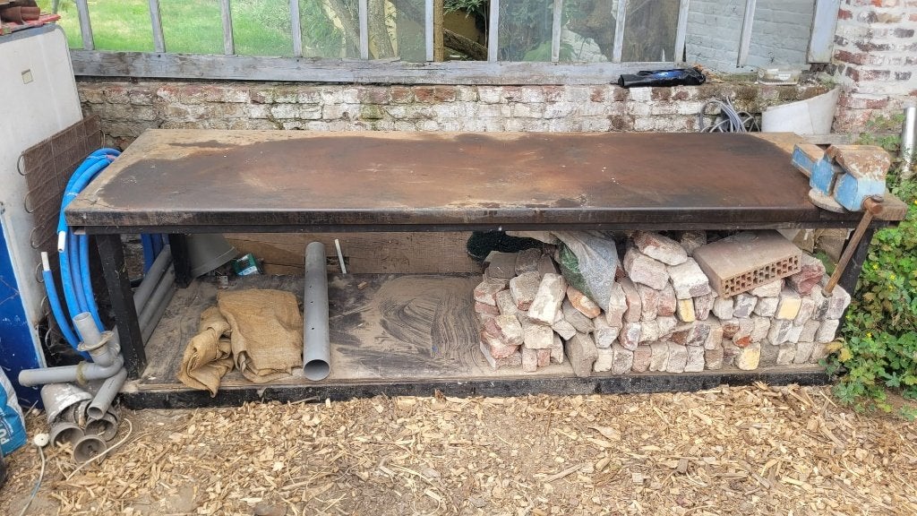 grote stalen werkbank met bankschroef, Doe-het-zelf en Bouw, Werkbanken, Ophalen, Gebruikt, 70 tot 120 cm, Bankschroef