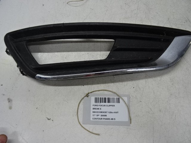 ANTI BROUILLARD TRIM DROIT Ford Focus 3 Wagon, Autos : Pièces & Accessoires, Carrosserie & Tôlerie, Ford, Droite, Utilisé
