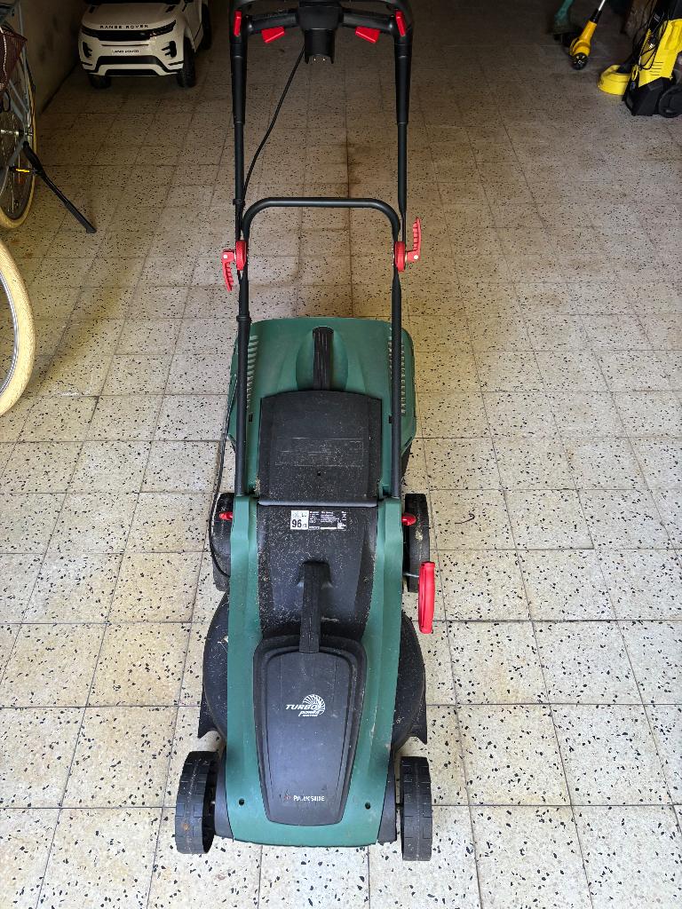 Grasmaaier, Tuin en Terras, Ophalen, Gebruikt, 40 t/m 49 cm, Elektrische grasmaaier