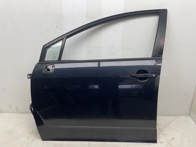 PORTE AVANT GAUCHE Toyota Corolla Verso (R10 / 11), Dhr. M. Roggen, Toyota, Stadsweg 37 37
9917 PV  WIRDUM GR., NL, Porte