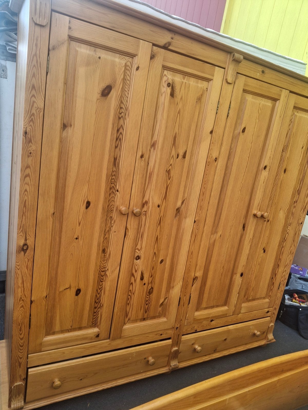 chambres a coucher: armoire+ lit+sommier + 2 chevets, Enlèvement