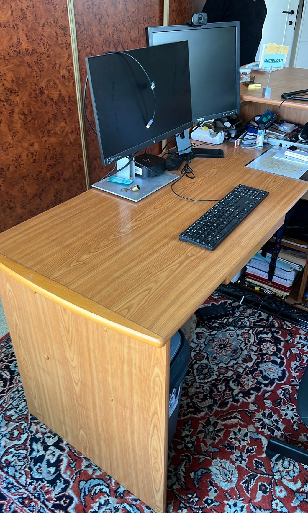 Bureau (zonder de schermen en ander bureaumateriaal), Autres marques, 153 cm, Comme neuf, Enlèvement