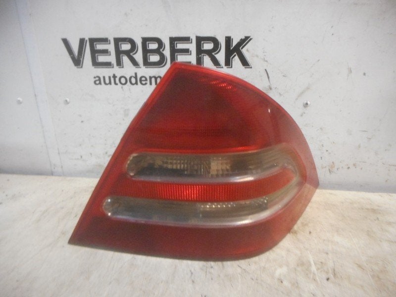 FEU ARRIÈRE DROIT Mercedes-Benz C (W203) (01-2000/02-2007), Mercedes-Benz, Utilisé, Dialog.mb@mercedes-benz.com, Mercedes-Benz AG
