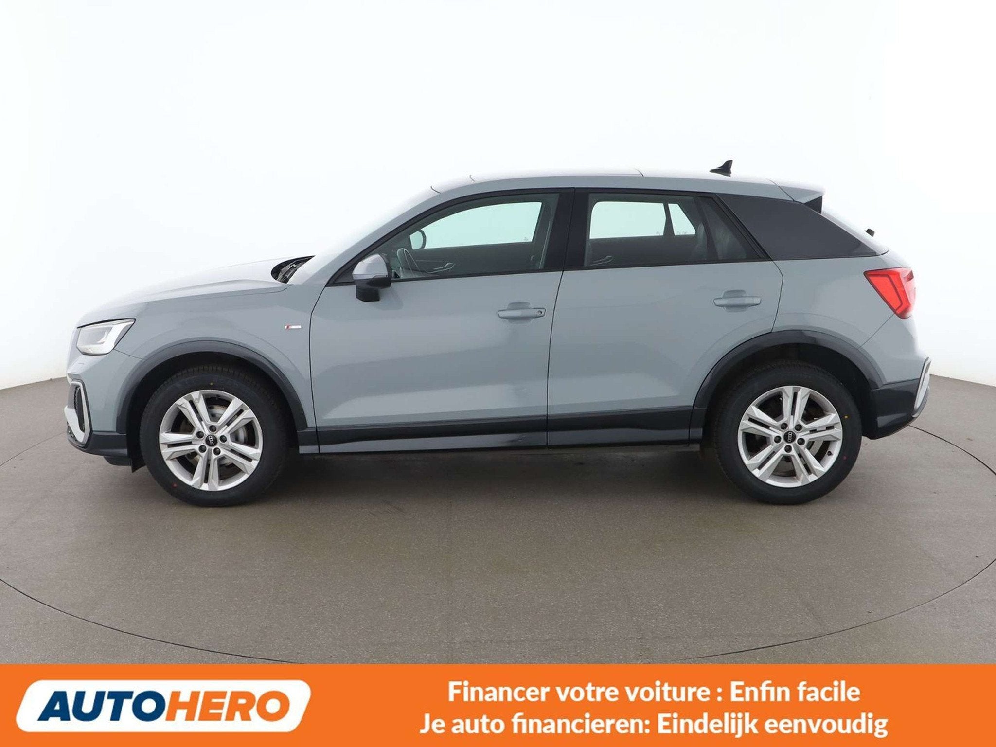 Audi Q2 30 TDI S line (année de construction 2021), Autos, Argent ou Gris, Achat, 1440 kg, Noir