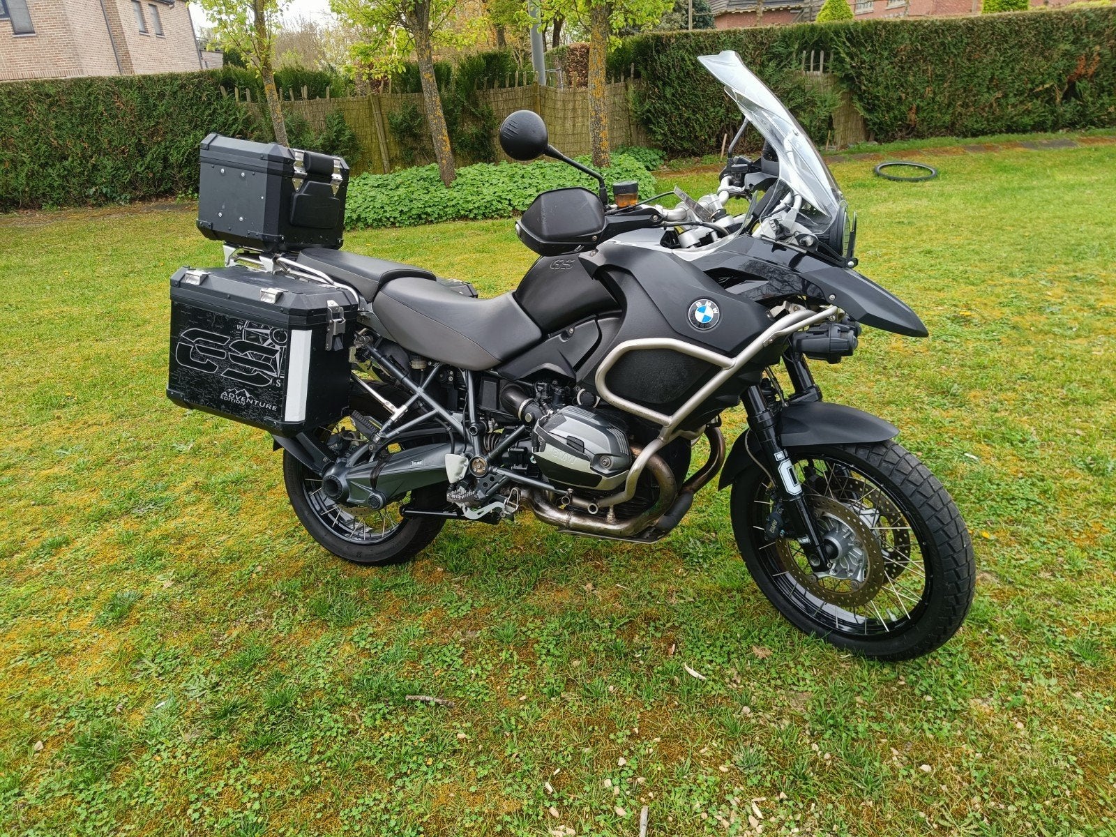 BMw r  1200 gsa, Motoren, Ophalen