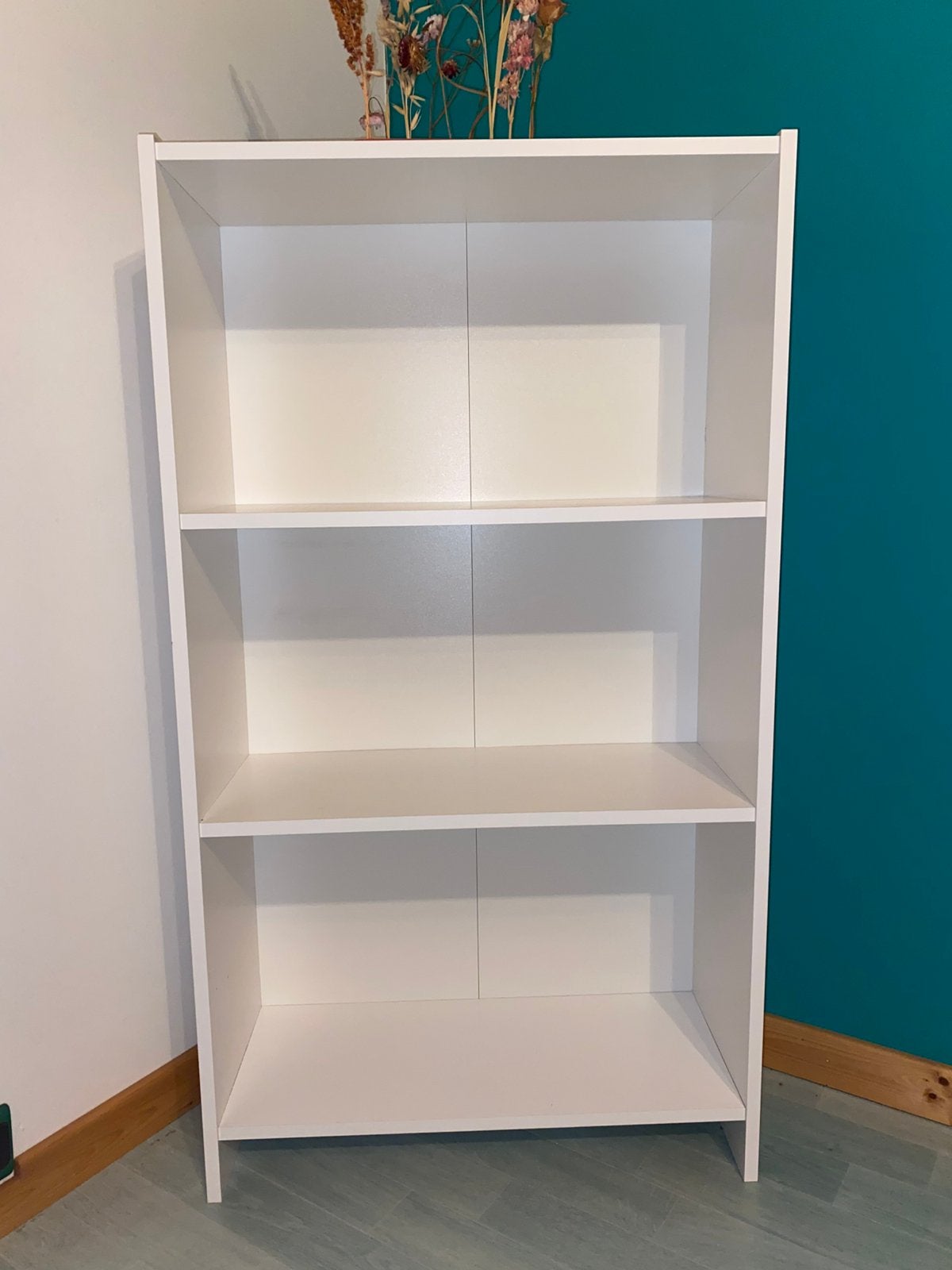 Nette witte boekenkast / opbergkast met 3 planken, Huis en Inrichting, Ophalen, 100 tot 150 cm, Nieuw, 50 tot 100 cm