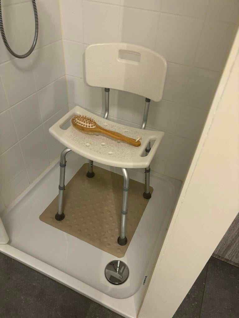 Wc stoel en douche stoel, Diversen, Ophalen, Zo goed als nieuw