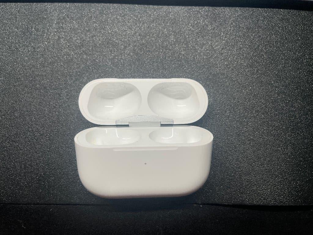 AirPods Pro 2 oplaadcase USB-C (A2968), In gehoorgang (in-ear), Ophalen of Verzenden, Zo goed als nieuw, Apple