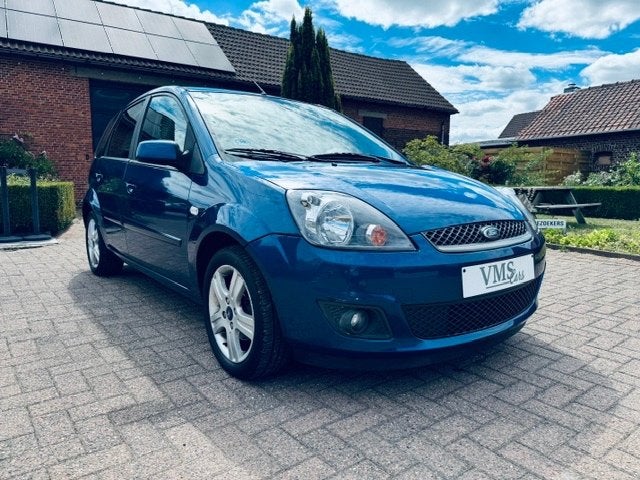 Ford Fiesta 1.4 Essence * Garantie * Climatiseur *, Entreprise, Garantie prolongée, Boîte manuelle, Noir