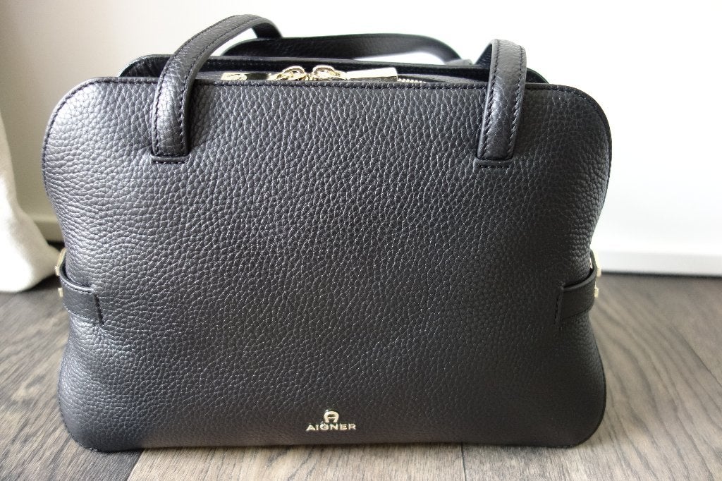 Sac "Milano" cuir noir "AIGNER", Handtassen en Accessoires, Tassen | Damestassen, Gebruikt, Zwart, Verzenden