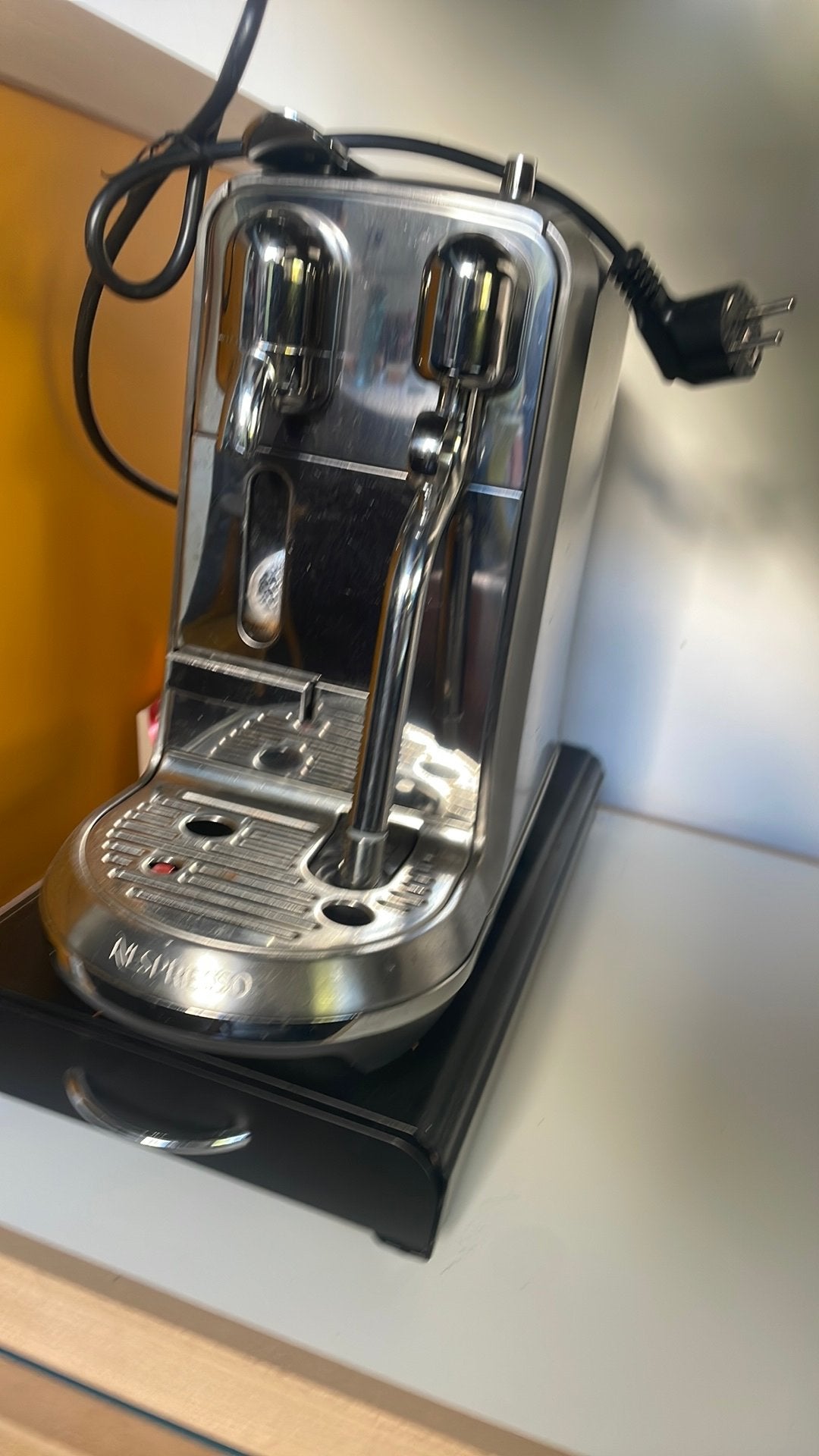 Sage nespresso, Electroménager, Cafetières, Enlèvement ou Envoi, Comme neuf