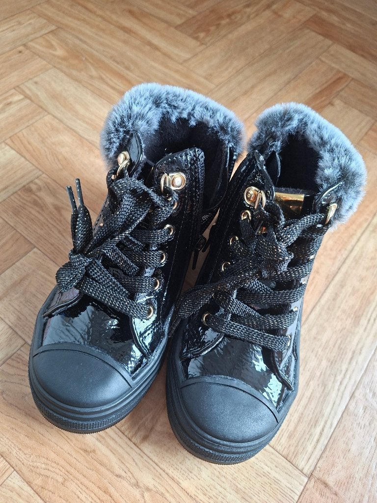 Meisjes Schoenen maat 26, voor 20euro., Ophalen, Zwart, Zo goed als nieuw, Veterschoenen